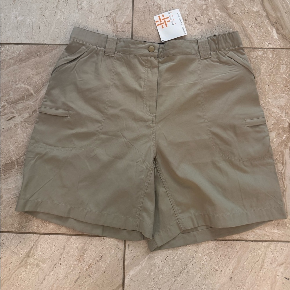 L.L. Bean Khaki Women's Shorts size large NEW